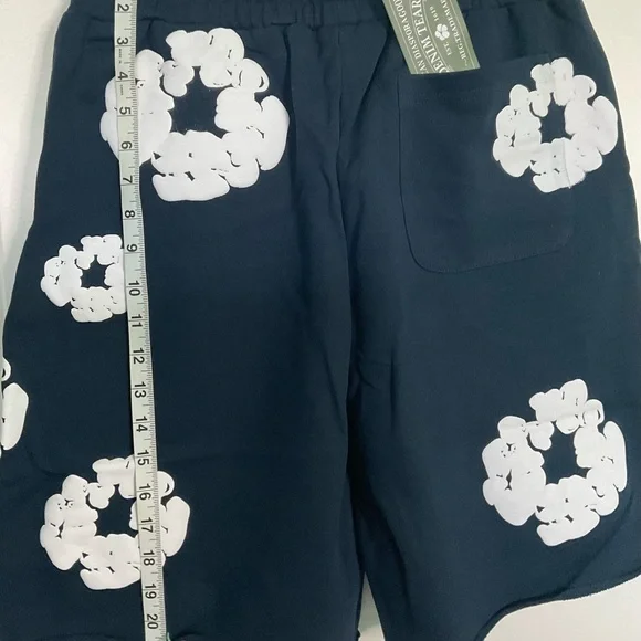 Denim Tears Black Cotton Wreath Shorts Size L NWT